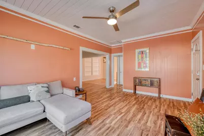 1409 Burns Boulevard, Taylor, TX 76574 - Photo 6