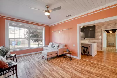 1409 Burns Boulevard, Taylor, TX 76574 - Photo 4