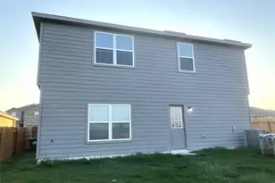 1001 Riverdale Cove, Jarrell, TX 76537 - Photo 14