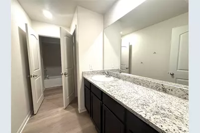 1001 Riverdale Cove, Jarrell, TX 76537 - Photo 10