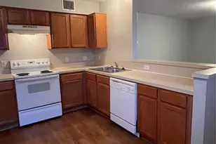 7206 Twin Crest Dr, Austin, TX 78752 - Photo 2
