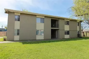 7206 Twin Crest Dr, Austin, TX 78752 - Photo 1