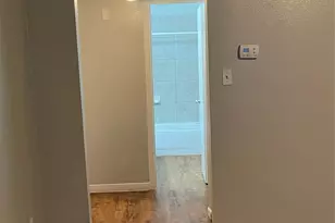 7206 Twin Crest Dr, Austin, TX 78752 - Photo 8