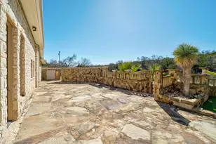 340 Barton Ranch Rd, Dripping Springs, TX 78620 - Photo 28
