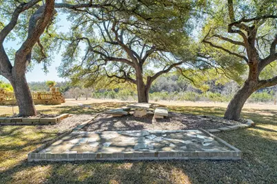 340 Barton Ranch Road, Dripping Springs, TX 78620 - Photo 32