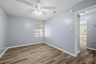 204 Northcrest Cir, Austin, TX 78752 - Photo 16