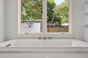 2103 Oxford Ave, Austin, TX 78704 - Photo 18