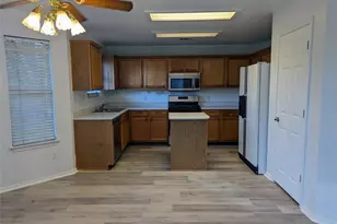 1628 W Pflugerville Pkwy, Round Rock, TX 78664 - Photo 8