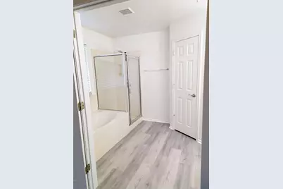 1628 W Pflugerville Parkway, Round Rock, TX 78664 - Photo 16