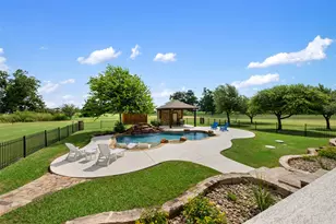 328 Apache Pass, Hutto, TX 78634 - Photo 34