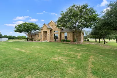 328 Apache Pass, Hutto, TX 78634 - Photo 2
