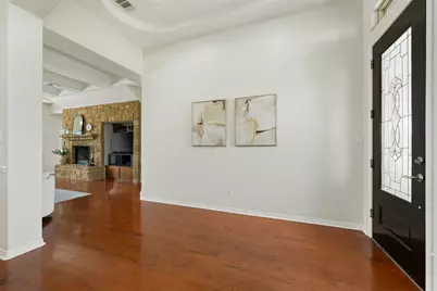 328 Apache Pass, Hutto, TX 78634 - Photo 6