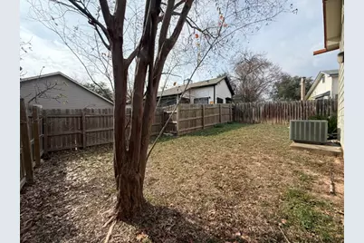 1809 Whitney Way, Austin, TX 78741 - Photo 24
