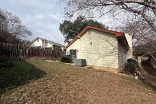 1809 Whitney Way, Austin, TX 78741 - Photo 22