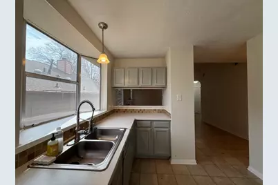 1809 Whitney Way, Austin, TX 78741 - Photo 10