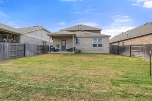 196 Sweetleaf Dr, Buda, TX 78610 - Photo 10