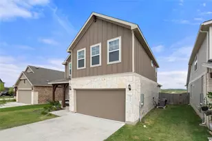 196 Sweetleaf Dr, Buda, TX 78610 - Photo 6