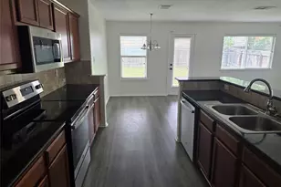 219 Lidell St, Hutto, TX 78634 - Photo 10