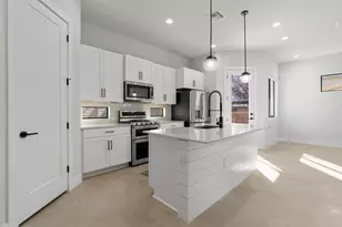 1405 Perez St, Austin, TX 78721 - Photo 10