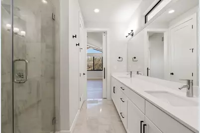 1405 Perez Street #1, Austin, TX 78721 - Photo 20