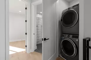 1405 Perez St, Austin, TX 78721 - Photo 26