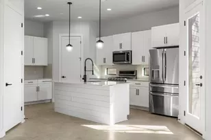 1405 Perez St, Austin, TX 78721 - Photo 6