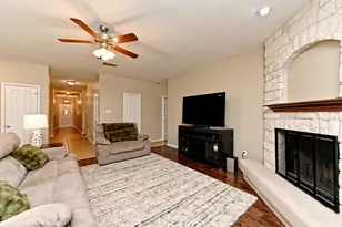 18608 Royal Pointe Dr, Pflugerville, TX 78660 - Photo 12