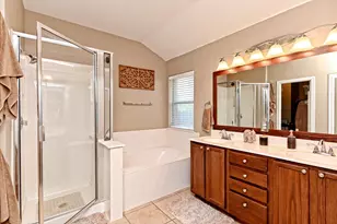 18608 Royal Pointe Dr, Pflugerville, TX 78660 - Photo 20