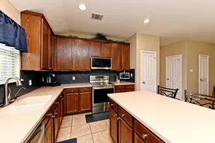 18608 Royal Pointe Dr, Pflugerville, TX 78660 - Photo 14