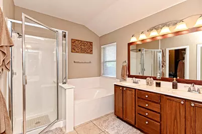 18608 Royal Pointe Drive, Pflugerville, TX 78660 - Photo 20