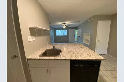 2413 Leon Street #101, Austin, TX 78705 - Photo 10
