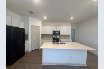235 Sweetwater Creek Lane, Hutto, TX 78634 - Photo 6