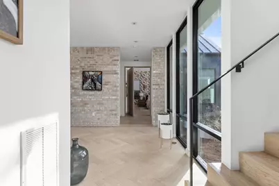 7502 Saint Louis Street, Austin, TX 78757 - Photo 4