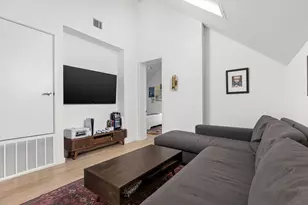 7502 St Louis St, Austin, TX 78757 - Photo 20