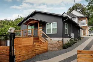 3002 Webberville Rd, Austin, TX 78702 - Photo 34
