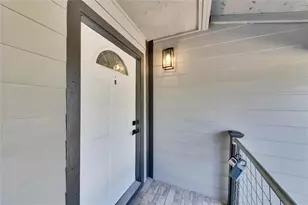 1903 Woodland Ave, Austin, TX 78741 - Photo 18