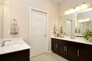 1708 Arcilla St, Austin, TX 78741 - Photo 14