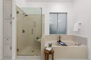 7500 Fireoak Dr, Austin, TX 78759 - Photo 14