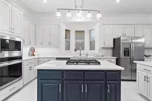 7500 Fireoak Dr, Austin, TX 78759 - Photo 14