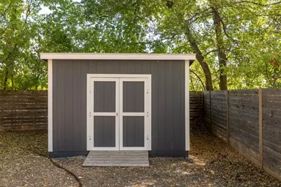 6511 Chesterfield Avenue, Austin, TX 78752 - Photo 26