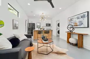 1183 Oak Grove Ave, Austin, TX 78702 - Photo 4