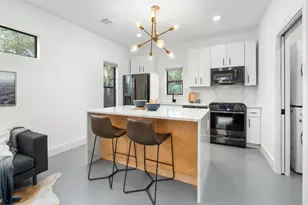 1183 Oak Grove Ave, Austin, TX 78702 - Photo 6