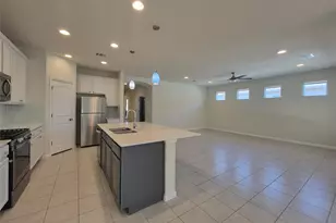 108 Calhoun Ln, Georgetown, TX 78633 - Photo 10