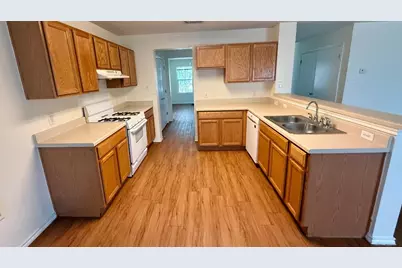 940 Goldenrod Street, Kyle, TX 78640 - Photo 2