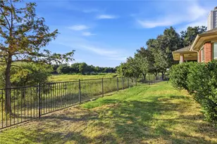 744 Bent Wood Pl, Round Rock, TX 78665 - Photo 20