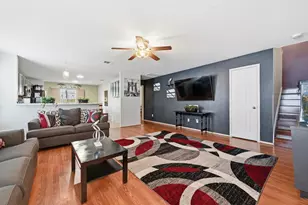 165 Opal Lake Dr, Kyle, TX 78640 - Photo 4