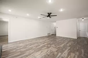 110 W Garrett Run, Austin, TX 78753 - Photo 10