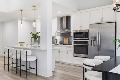 304 Loganberry Court, Austin, TX 78745 - Photo 10