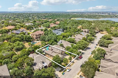 213 Lake Como Drive, Lakeway, TX 78734 - Photo 10