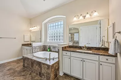 213 Lake Como Drive, Lakeway, TX 78734 - Photo 16